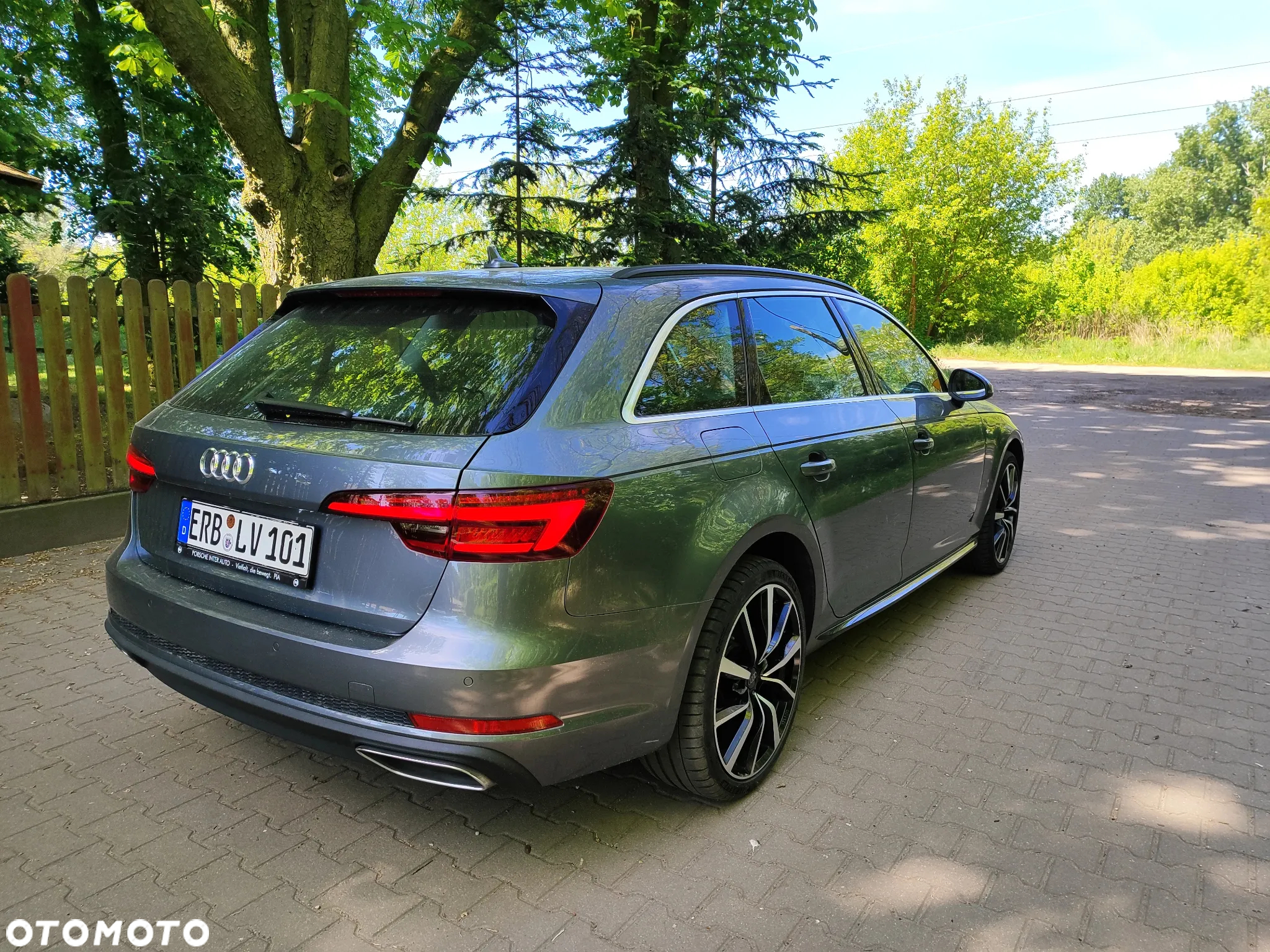 Audi A4 2.0 TDI Design S tronic - 6