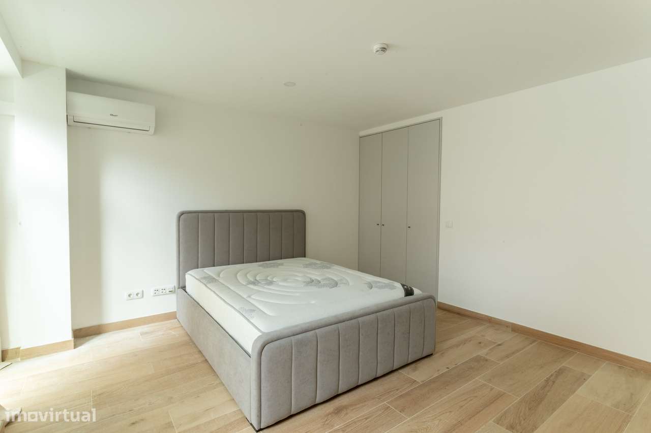 +6% Yield | Luxury Garden T2 no Centro Histórico do Porto – 107m²-14