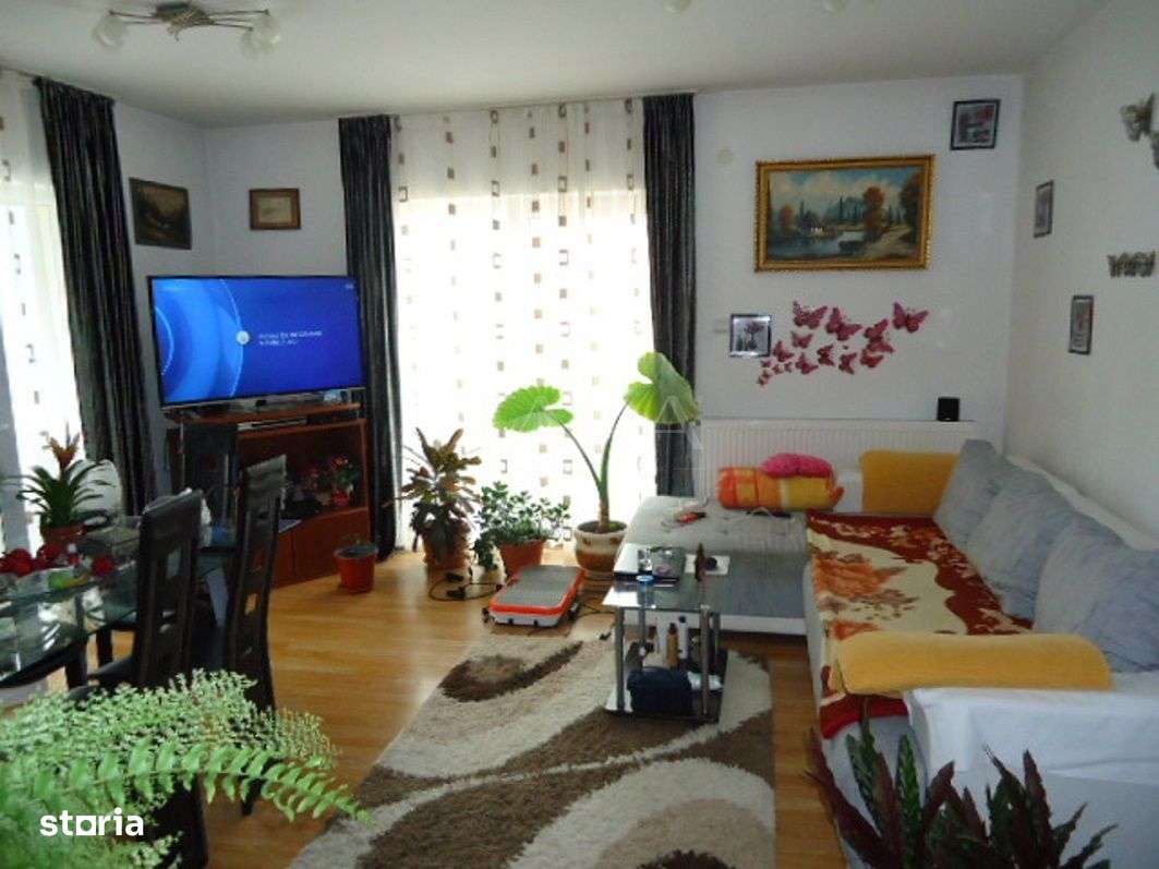 Apartament cu 3 camere de vânzare, zona Muzeul Apei. - Imagine principală: 3/9