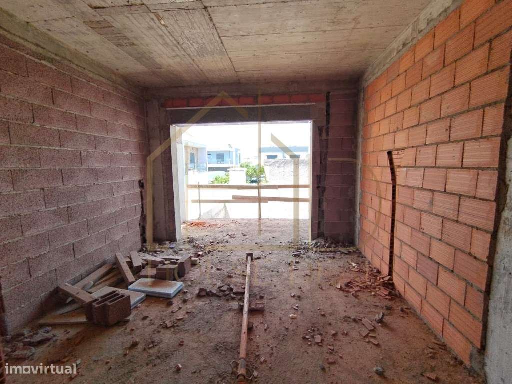 EXCELENTE Moradia T3 com Pérgola. Fernão Ferro-17