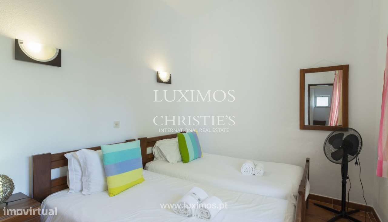 Apartamento Duplex T2, com vista mar, para venda em Porches, Algarve - Grande imagem: 4/26