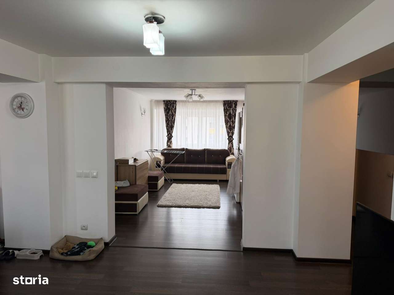 Apartament 4 camere 90 mp, etajul 3 - zona centrala-9