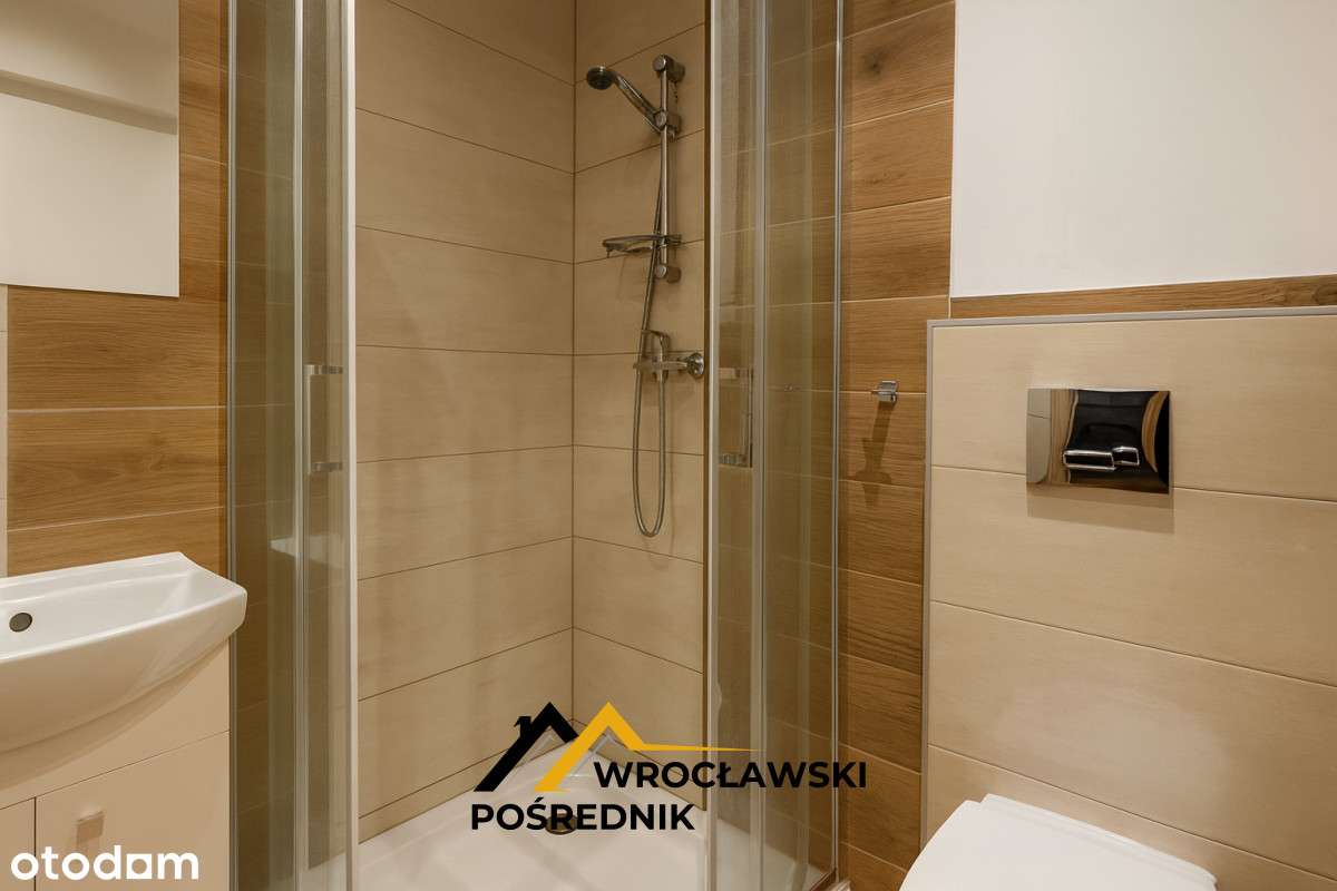 Gajowicka 2 pok z widokiem na Sky po remoncie-12