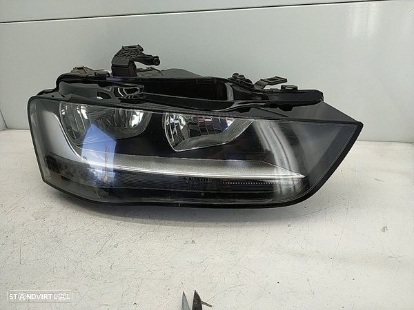 Farol Direito Audi A4 (8K2, B8) - 1