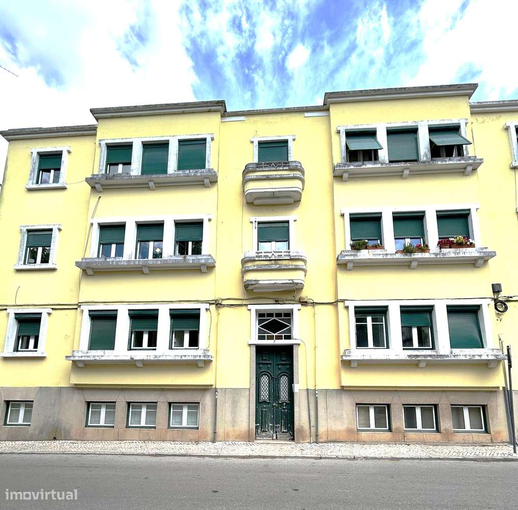 Apartamento T3 No Centro De Santarem