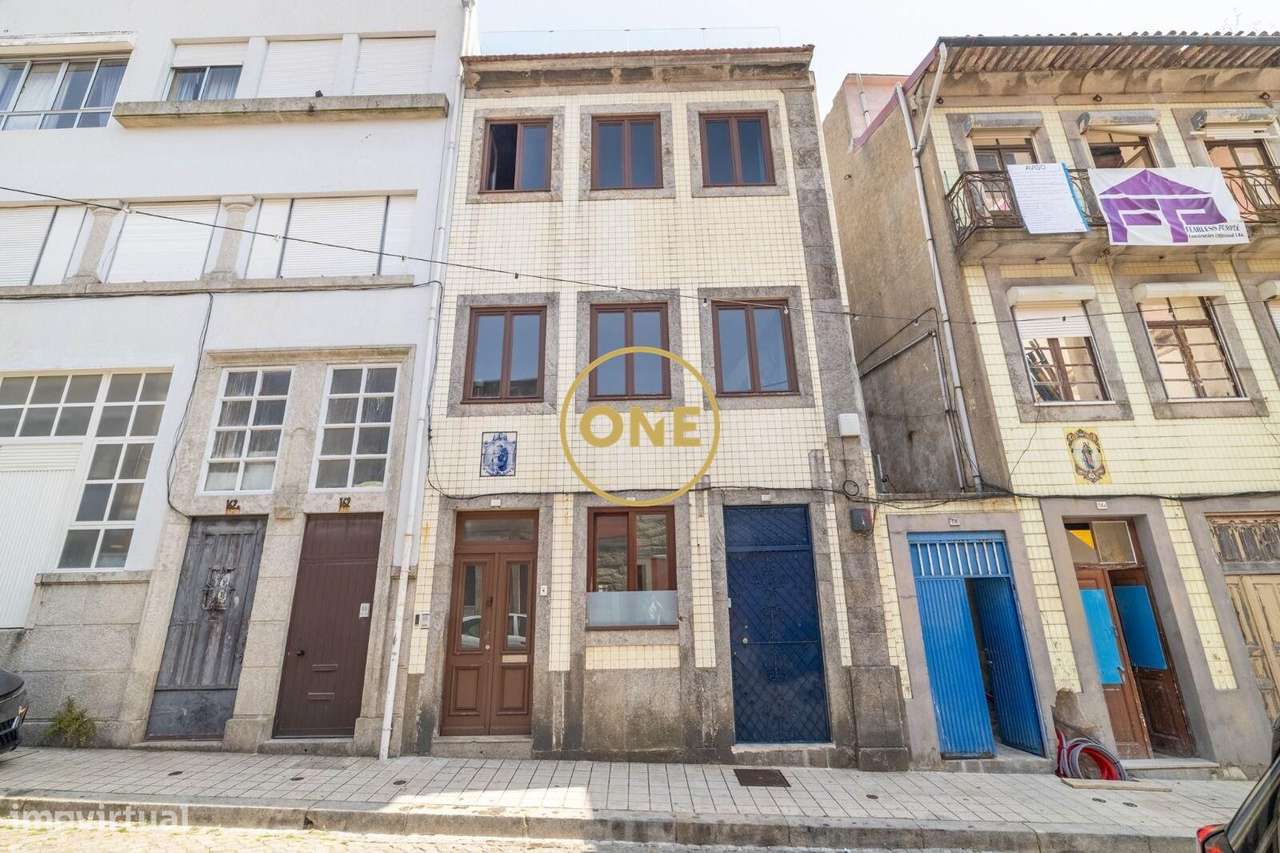 Excelente Edifício com 6 Apartamentos a funcionar em Regime de A/L. - Grande imagem: 3/16