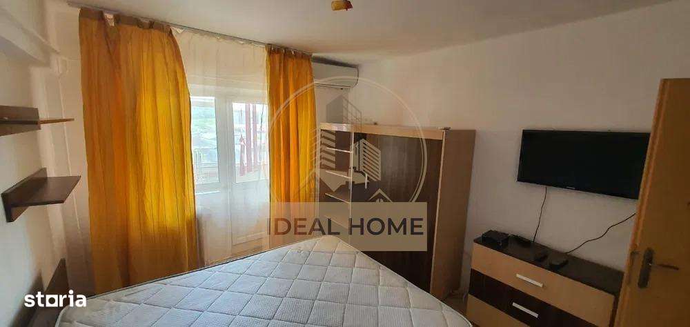 Nicolina - Lidl - 3 Camere Decomandat - 70 Mp - Bloc 1990 - Imagine principală: 2/8