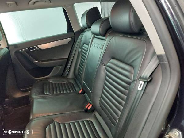 VW Passat Variant 2.0 TDi Highline DSG - 11