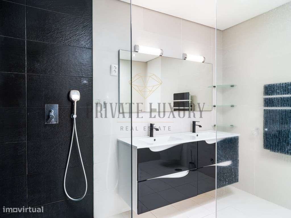 Moradia T4 com varandas e piscina em Azeitão-14