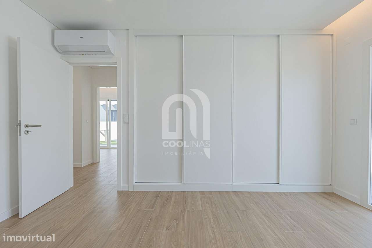 Fantástica Moradia Térrea T3+1 com Piscina de água salgada e aquecida-27