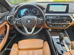 BMW Seria 5 520d Sport Line - 10