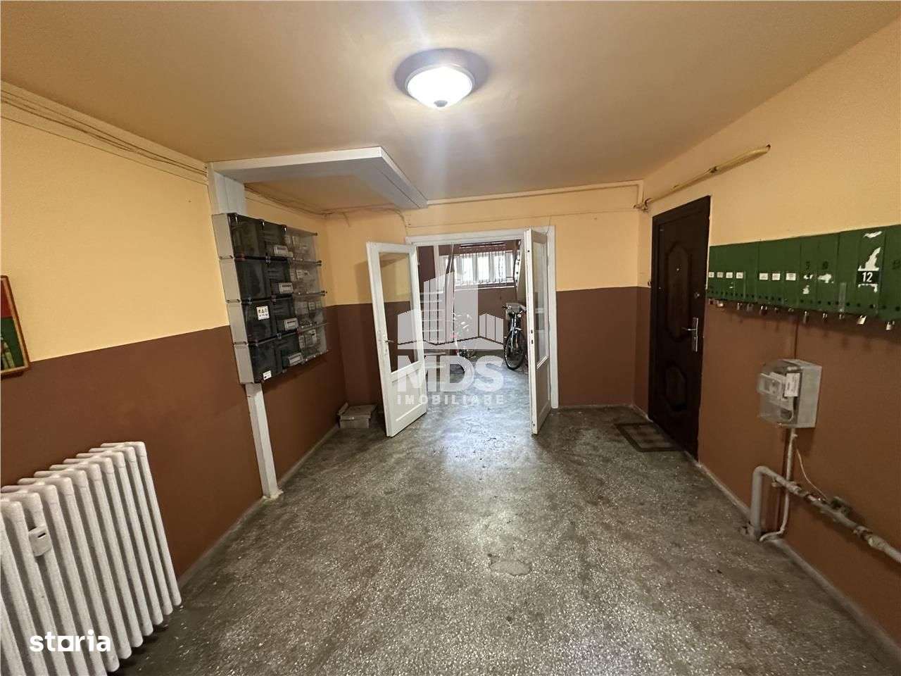 Decomandat la et 2\/4 mobilat complet linga piata Doina-13