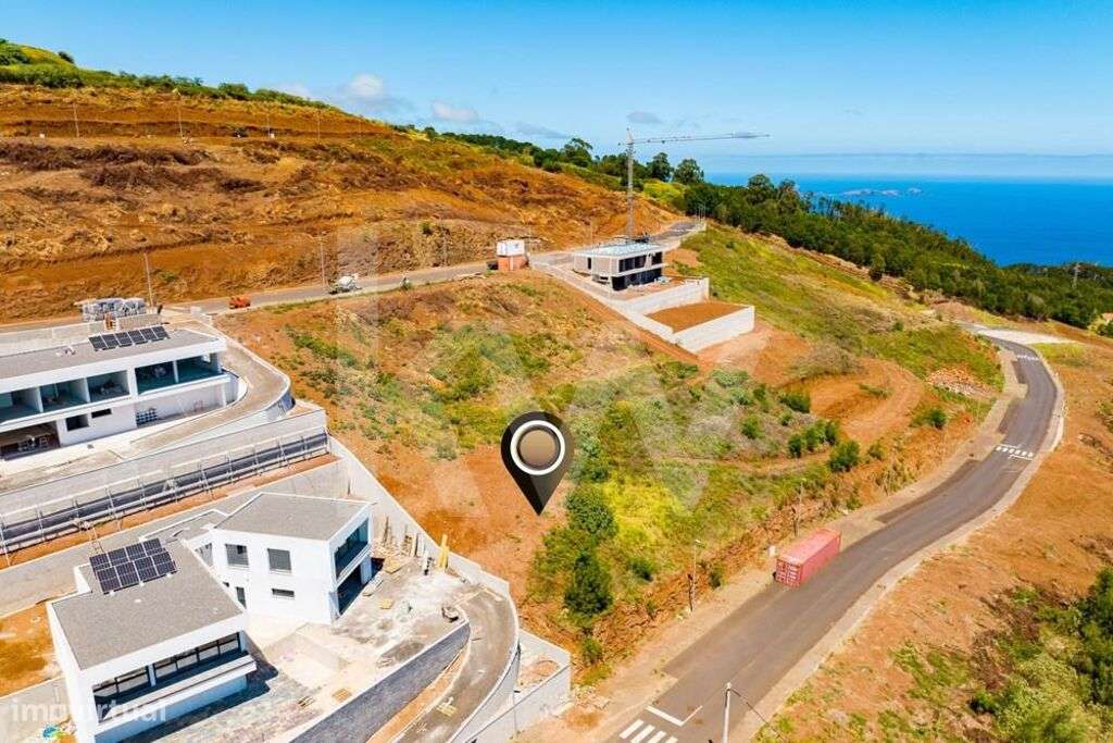 Lote 42: 1147 m2 | Santa Cruz | Ilha da Madeira - Grande imagem: 2/12