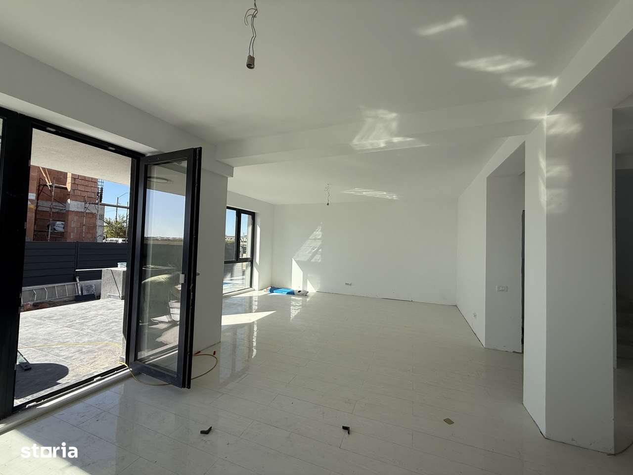 LUX | CASA | VILA INDIVIDUALA | CURTE | PROPRIETAR | TUNARI-11