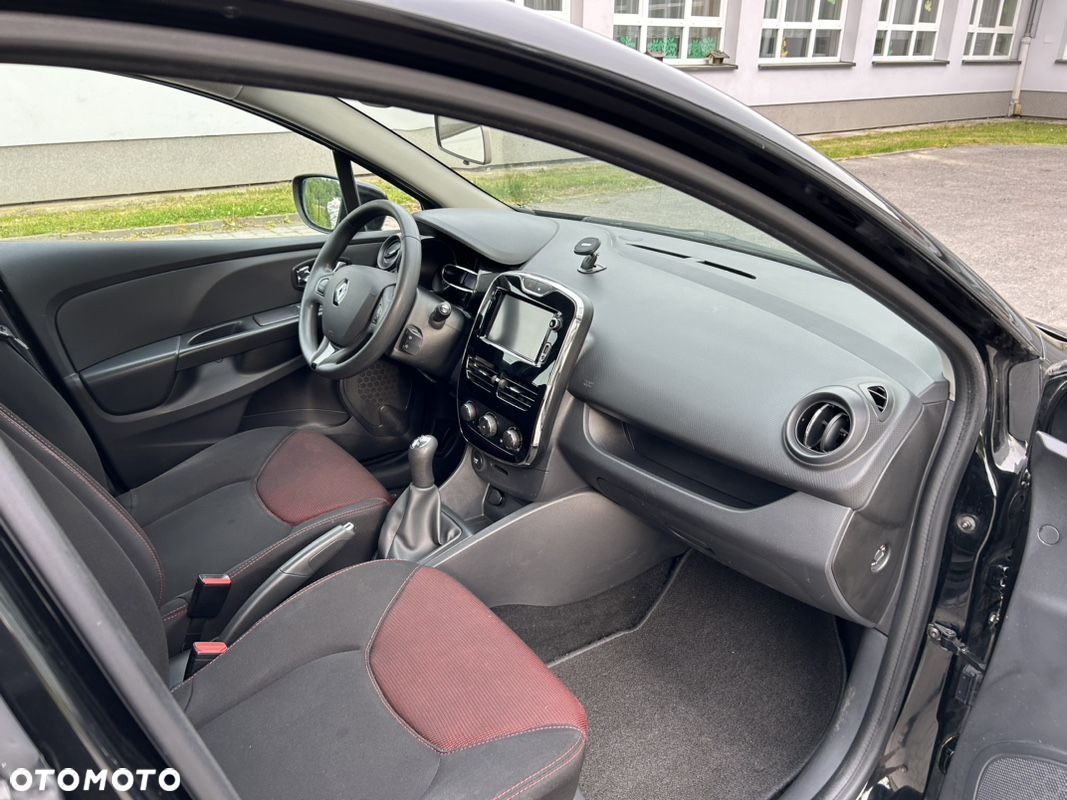 Renault Clio 1.2 16V 75 Experience - 8