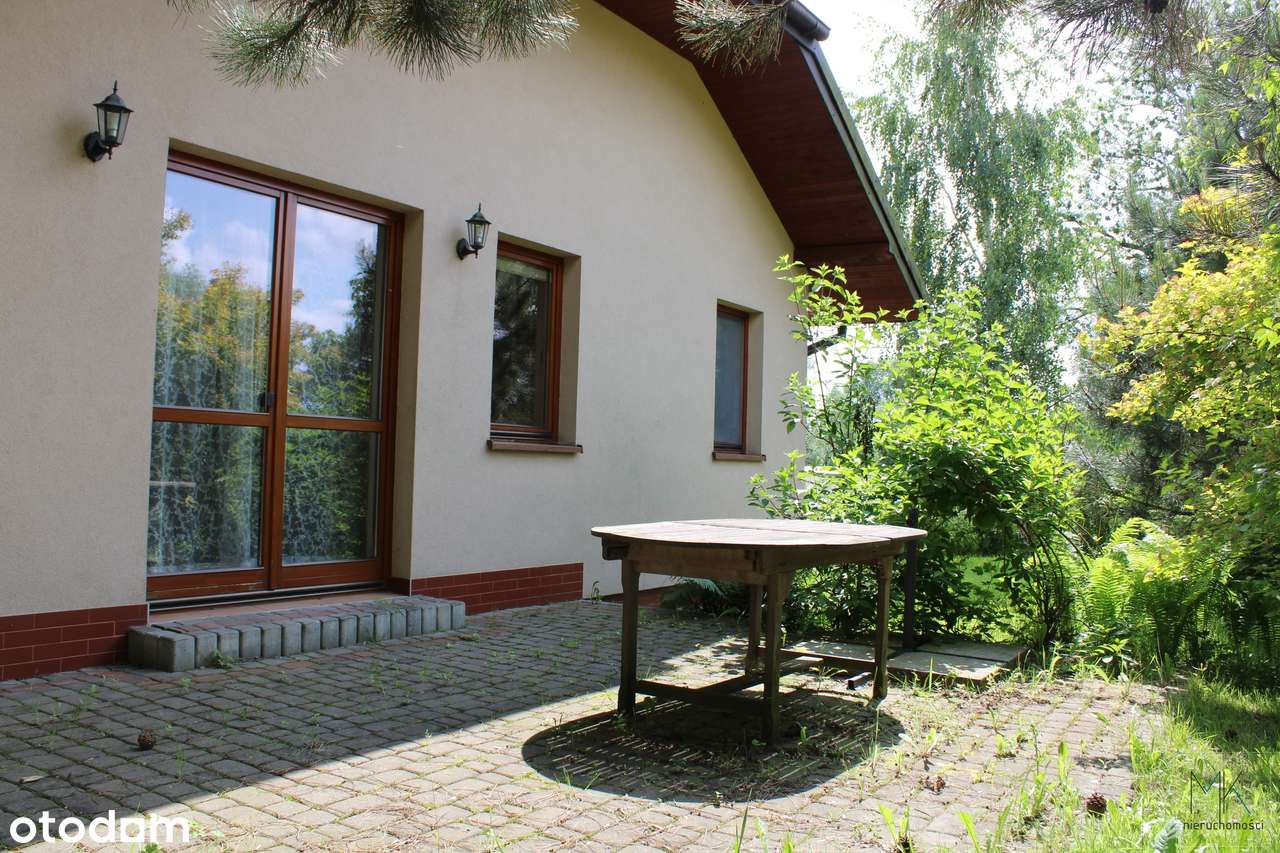 Wiatowice - parterowy dom wolnostojący, działka o powierzchni 1880m2.-3