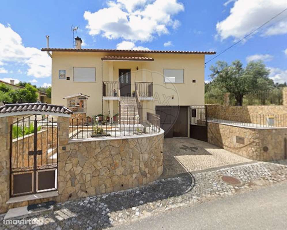 Moradia T2 para venda - Grande imagem: 2/3