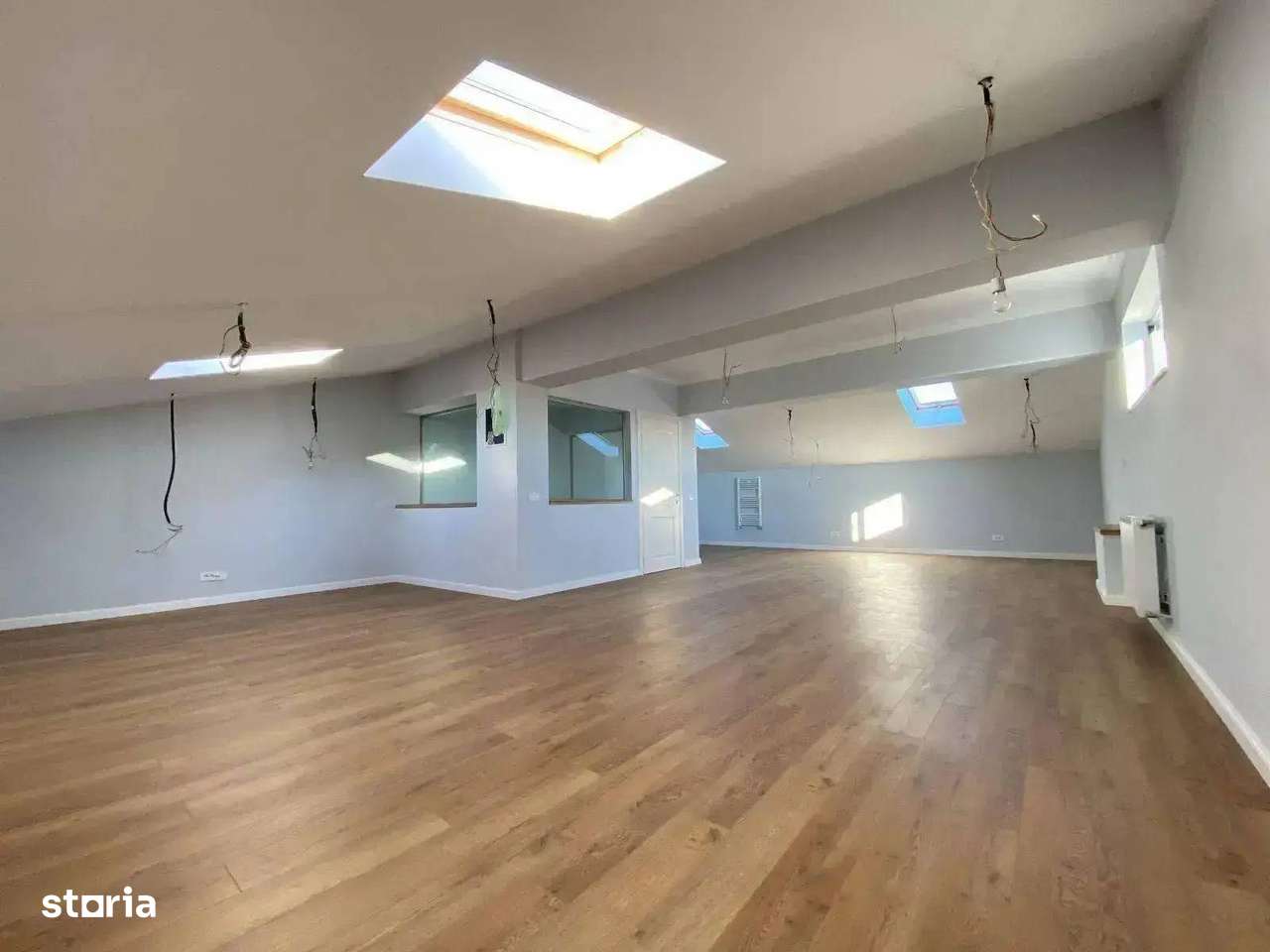 Casă 5 Camere Otopeni | Suprafata Mare | Mansarda | Calitate - Imagine principală: 1/20