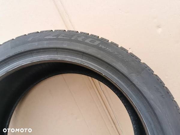 PIRELLI P ZERO WINTER 245.45.20 - 6