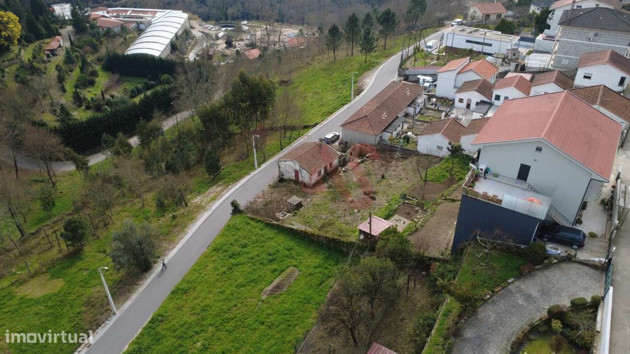 Moradia T3 para Restauro em Fafe - Grande imagem: 4/18