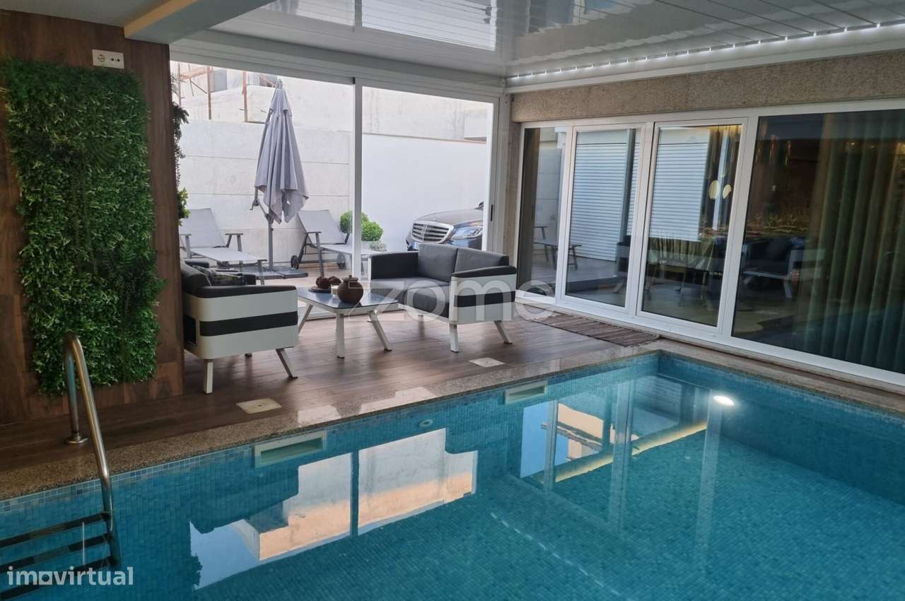 Moradia T3 com Piscina em Lavra - Grande imagem: 2/57