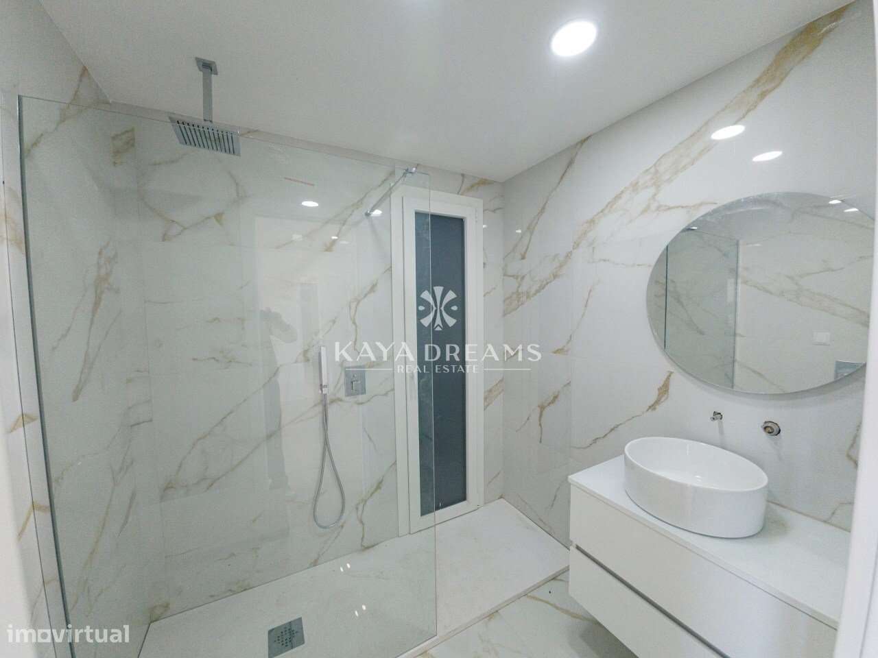 Moradia Nova T5 no Bairro do  Trigache em Famões, Odivelas-32