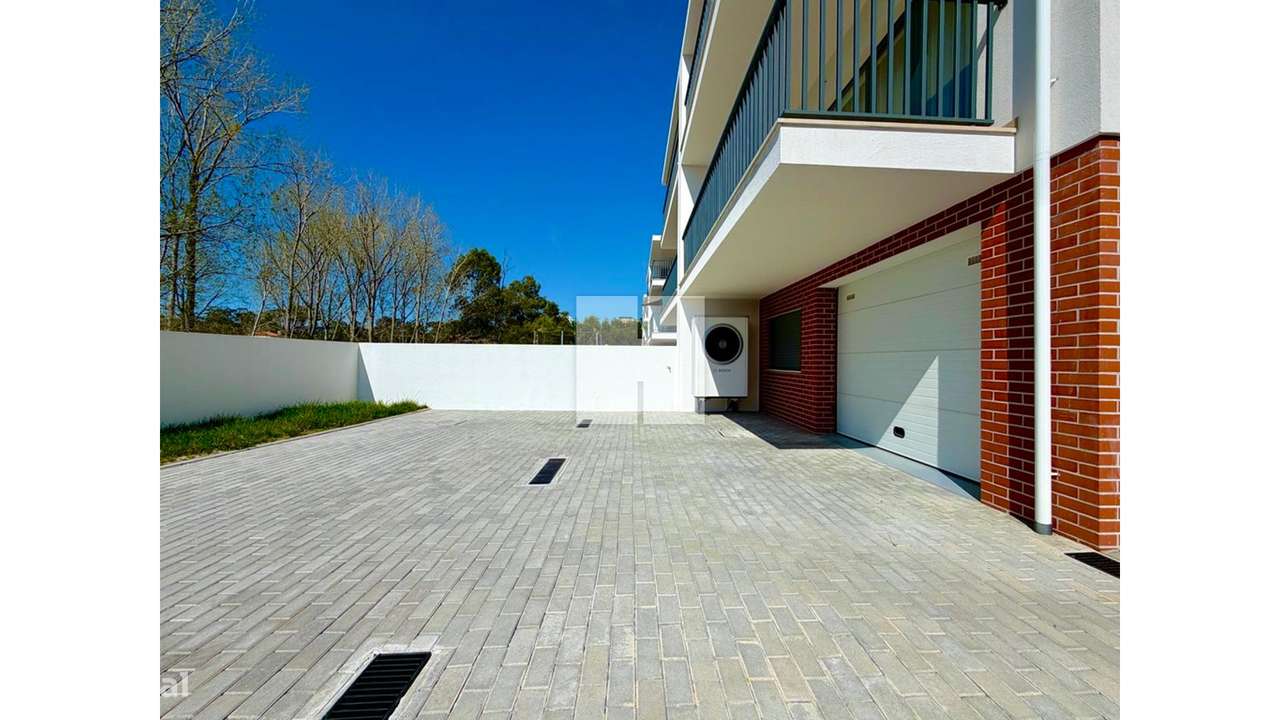 Moradia T4 Nova e Completa - Grande imagem: 3/48