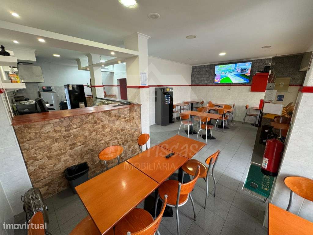 Loja para venda, ideal para serviços, situada na Alta de Lisboa - Grande imagem: 4/16