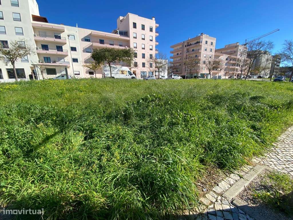 Lote para construção de 15 fogos + 1 loja, Loulé, Algarve - Grande imagem: 5/14