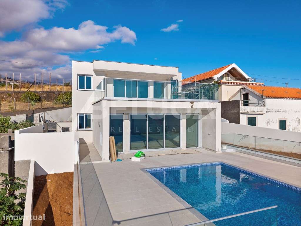 MORADIA T3 || LUXURY || SÃO MARTINHO (FUNCHAL)-0