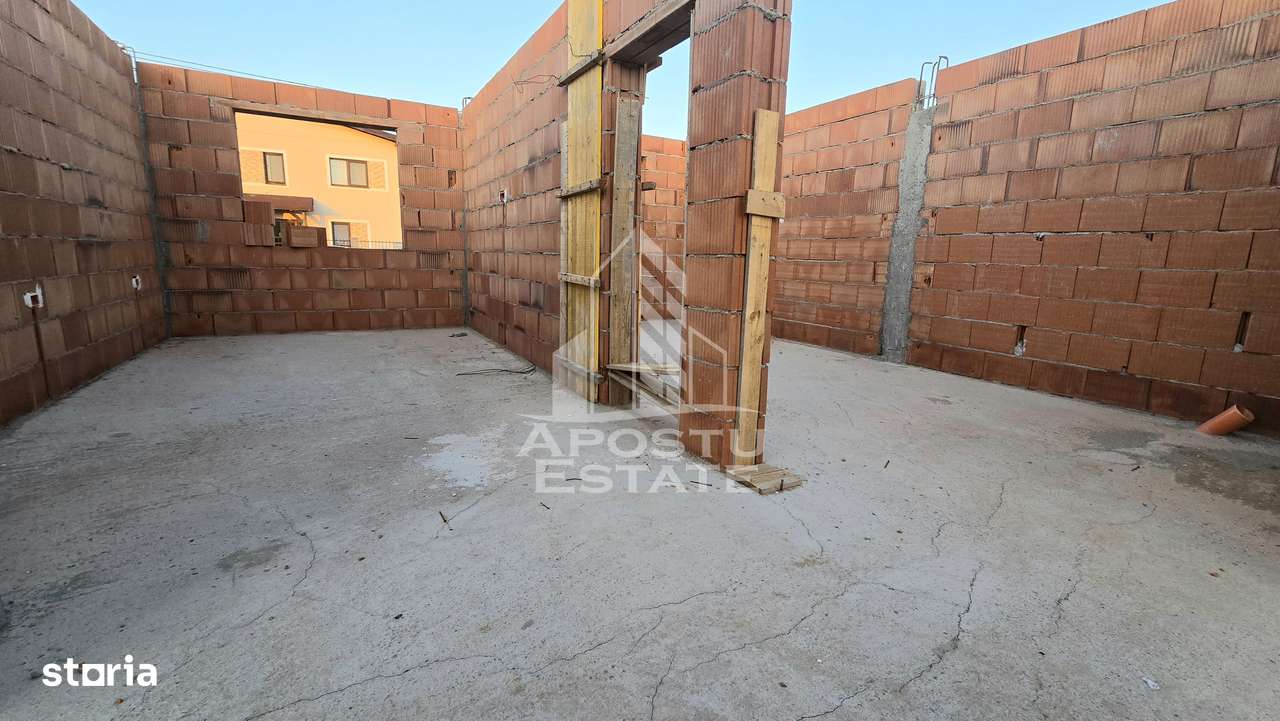 Jumatate de duplex pe parter cu 3 camere si 2 bai, Sag - Imagine principală: 4/14