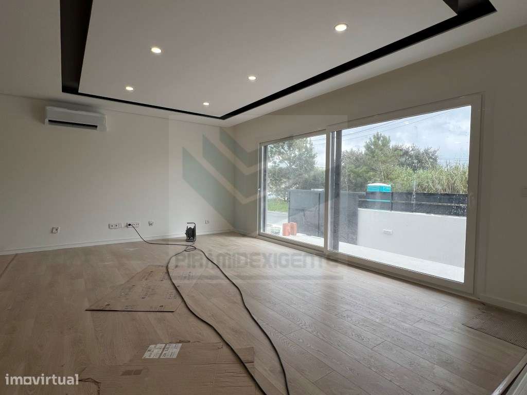 Moradia Isolada NOVA, T3+1, Lavandaria, A Pé de Transporte - Grande imagem: 4/25