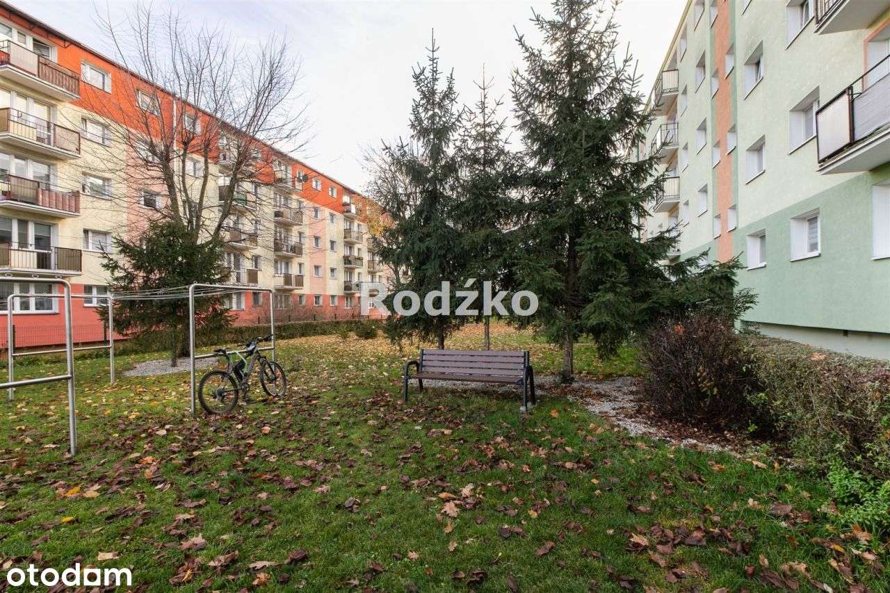 M-3 w bloku, pokoje nieprzejściowe.-11