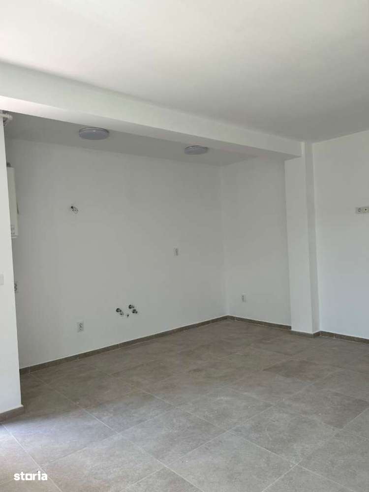 Apartament NR.32 - CU GRADINA - Parter - Curtea Interioara 2 - Imagine principală: 4/13