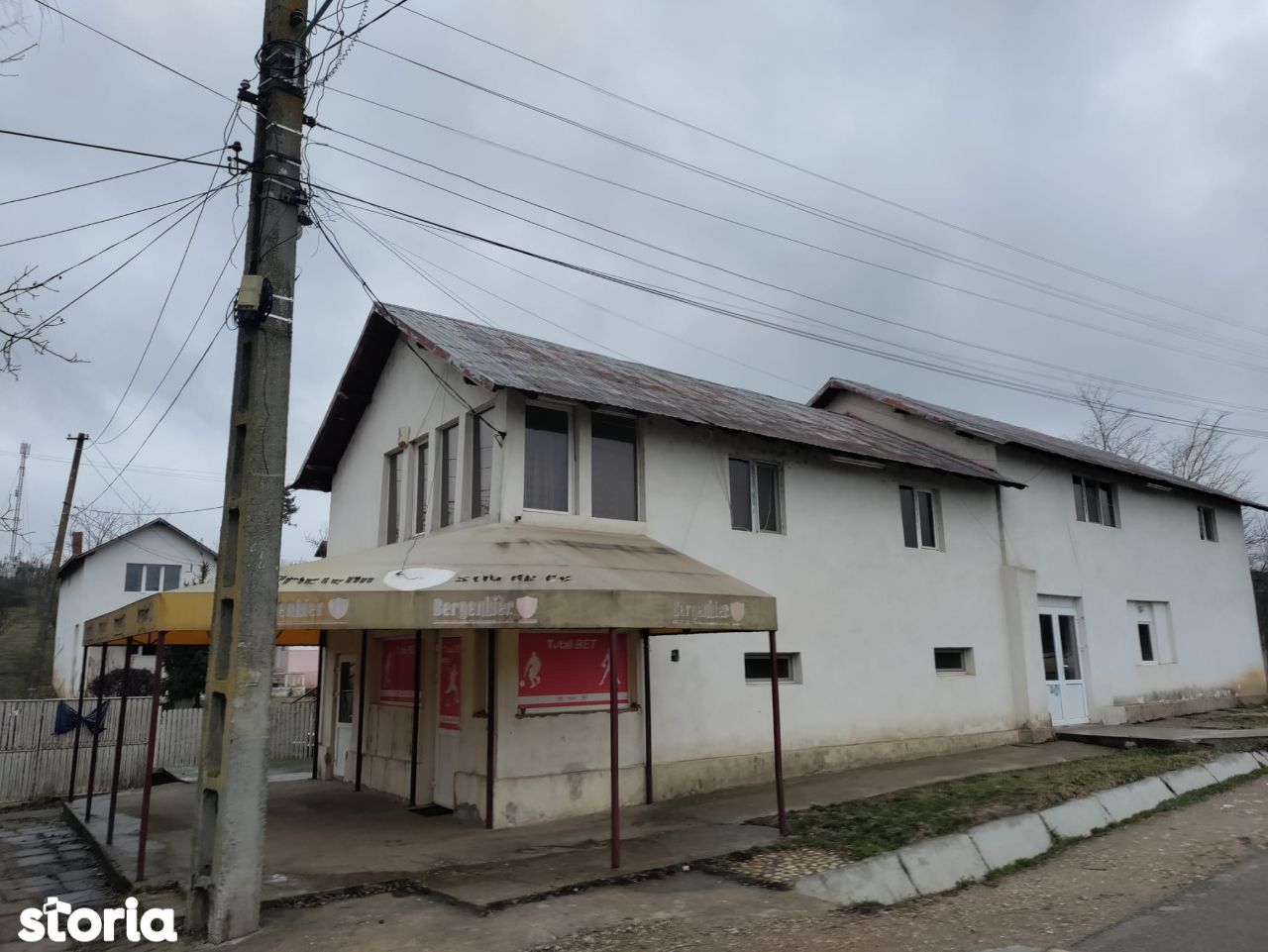 2 case si spatiu comercial Serboieni, 25 km de Pitesti