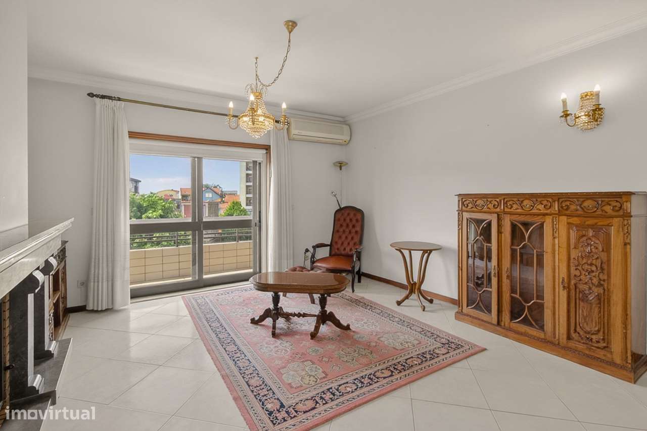T4 com garagem fechada (38 m²) em Rio Tinto – Excelente oportunidade-19