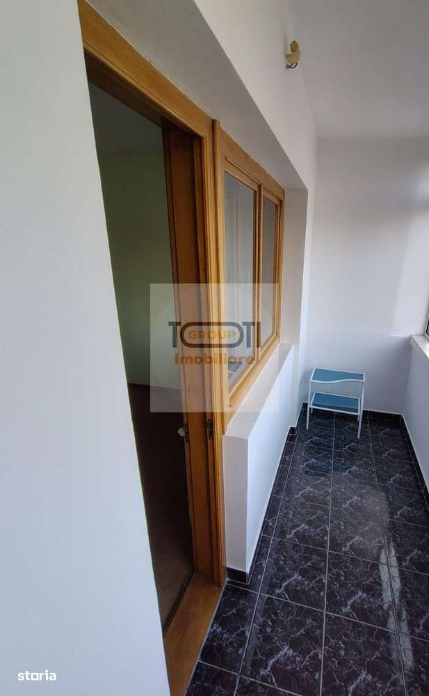 Apartament de vânzare în zona PODU ROȘ cu 3 camere decomandat-7