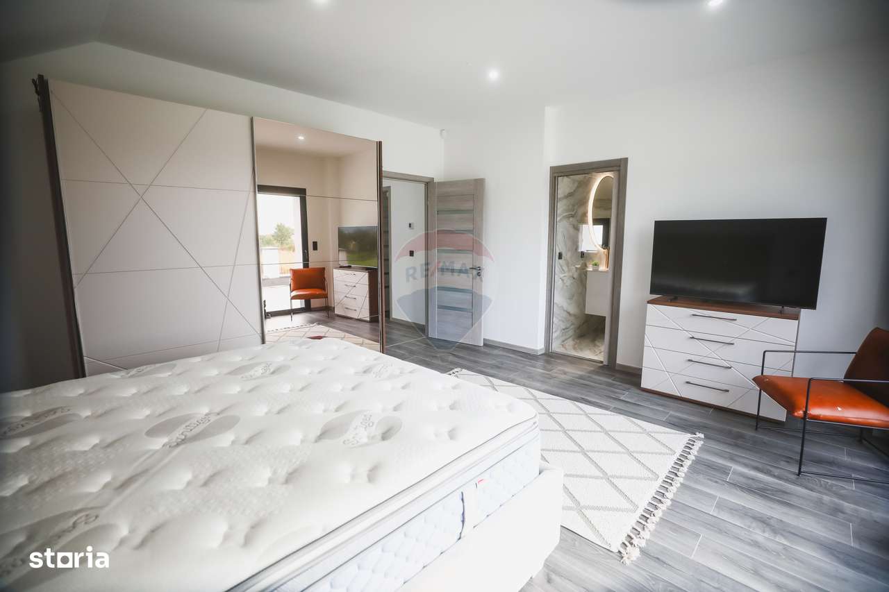 Casă de vanzare Bozânta Mare-13