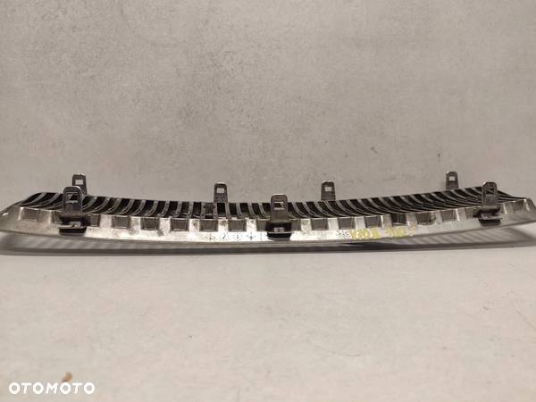 Grill atrapa przednia przód Volvo V70 II 8659875 - 4