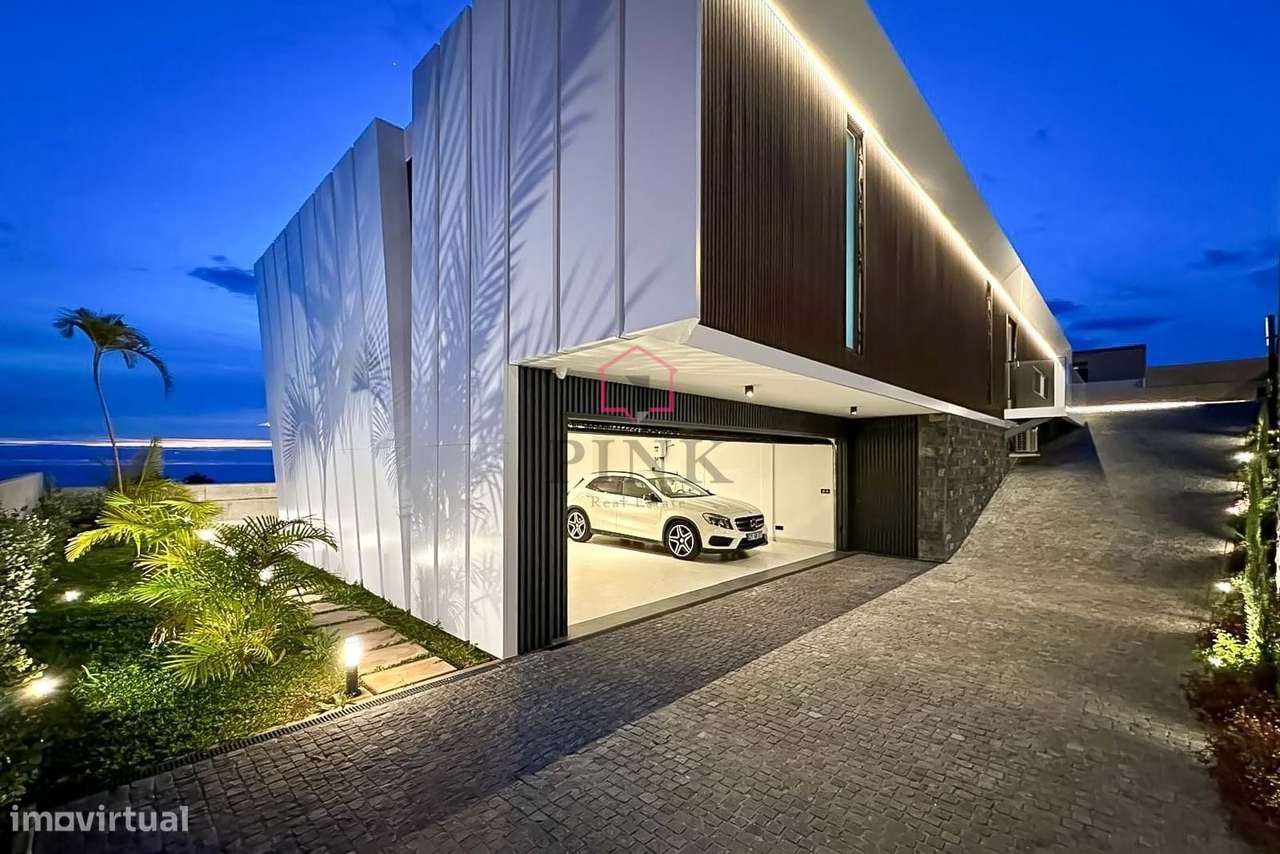 Moradia de Luxo com Piscina - T4 no Funchal-58