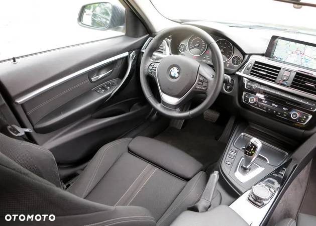 BMW Seria 3 330d xDrive Advantage sport - 15