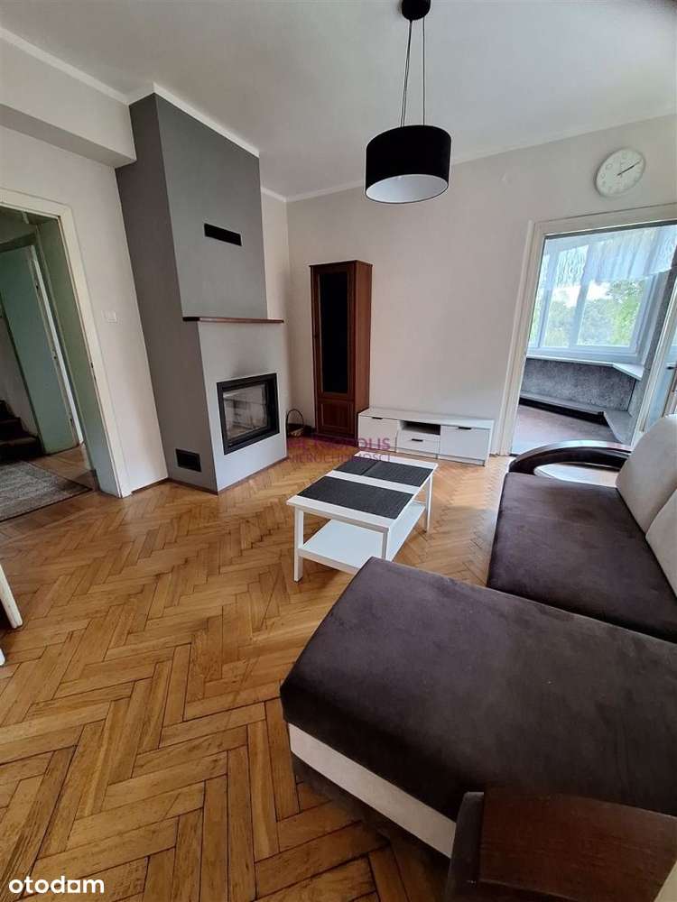 Dom w samym centrum miasta z wyposażeniem-11