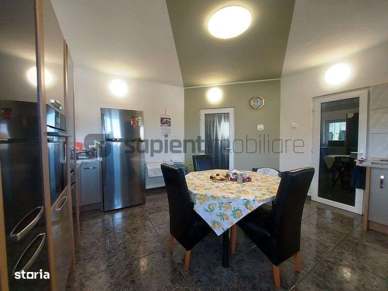 Vila cu 9 camere in zona SpitaluluiJudetean-15