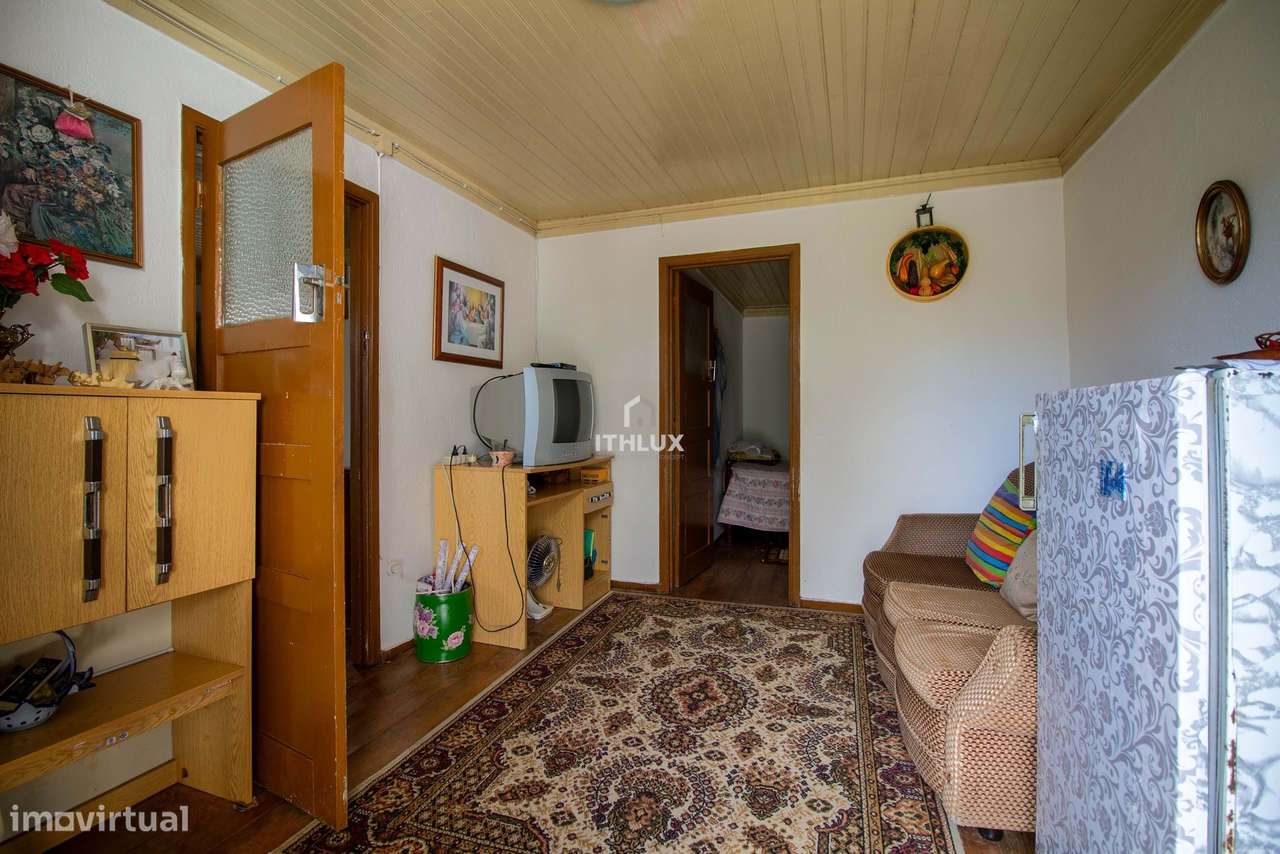 Moradia Banda T3 de Ponta, Picão, Castro Daire - Grande imagem: 5/23