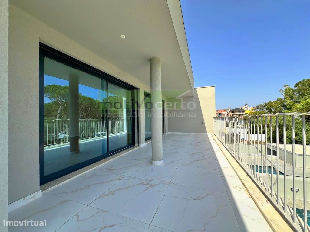 Moradia T3 Nova com Piscina e Garagem. Viva com Conforto em Leceia,...-17