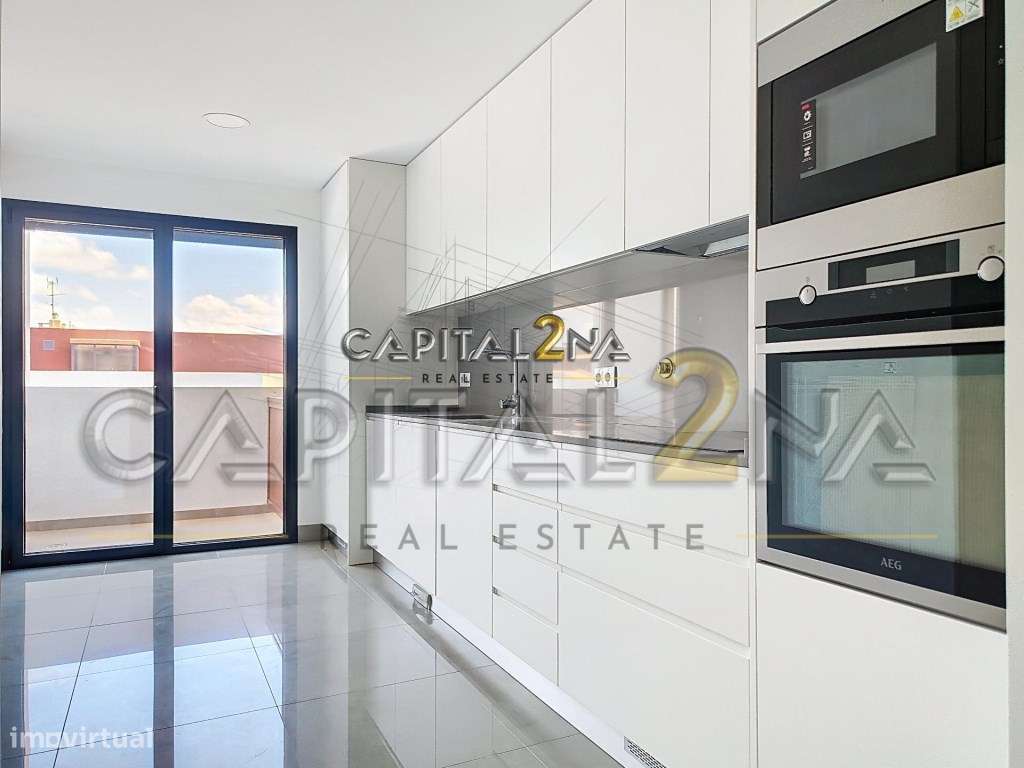 Penthouse T3 Duplex com Piscina Privada Aquecida, Terraço e Box par...-11