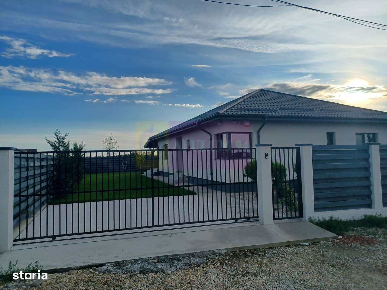 Casă nouă parter 162 mp, curte 504 mp, Săbăreni - Imagine principală: 2/19