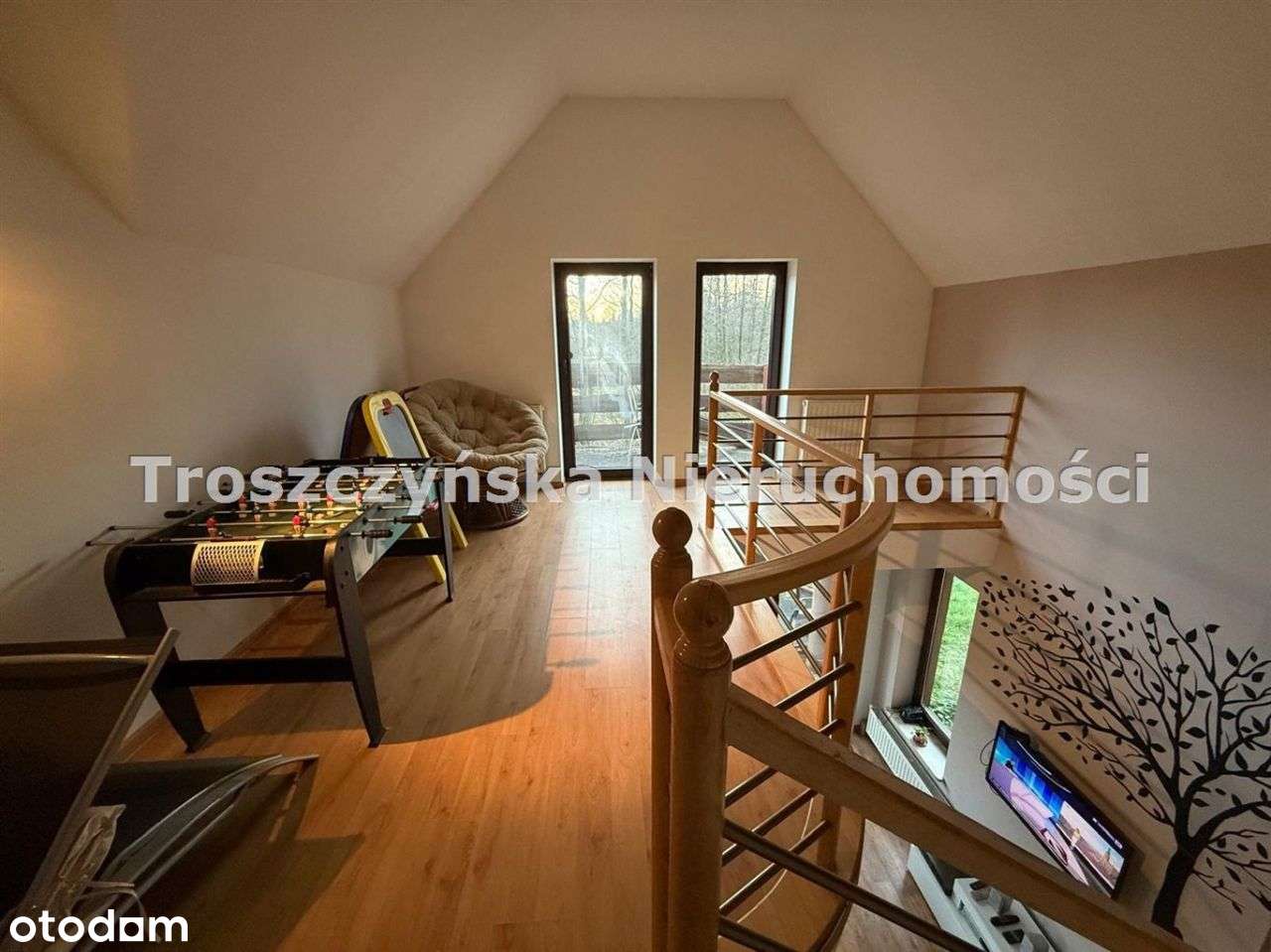 Duży dom Kolonia Poczesna z 2010 roku-5