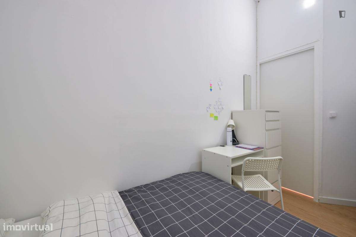 Quarto - localizado em Entrecampos Lisbon - Grande imagem: 3/9