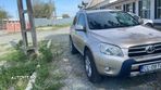 Toyota RAV4 2.2 D-4D Luxury - 11